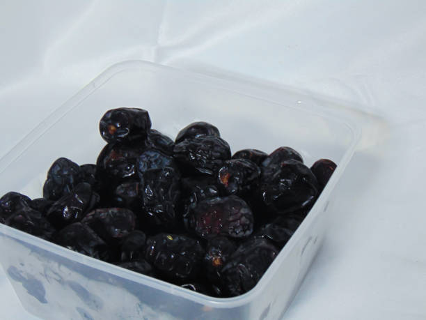 خرما کبکاب فله انتخاب ویژه برای تهیه انواع خوراکی و میان وعده